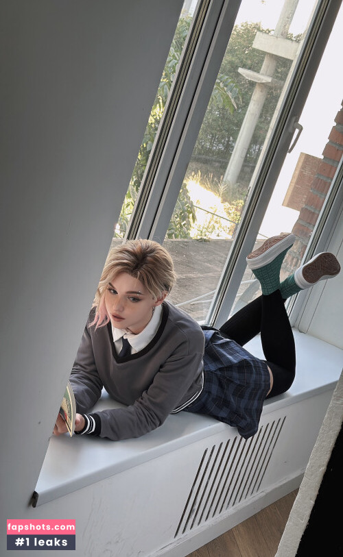 Shirogane-Sama gallery photo #983