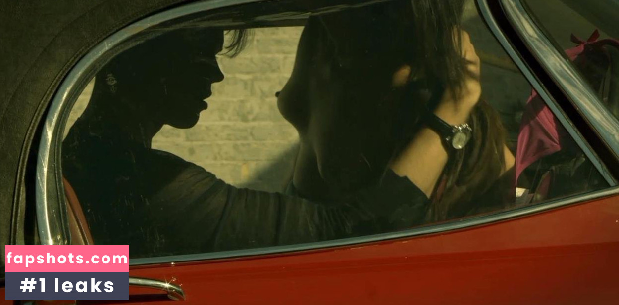 Shiva Negar nude babe gallery