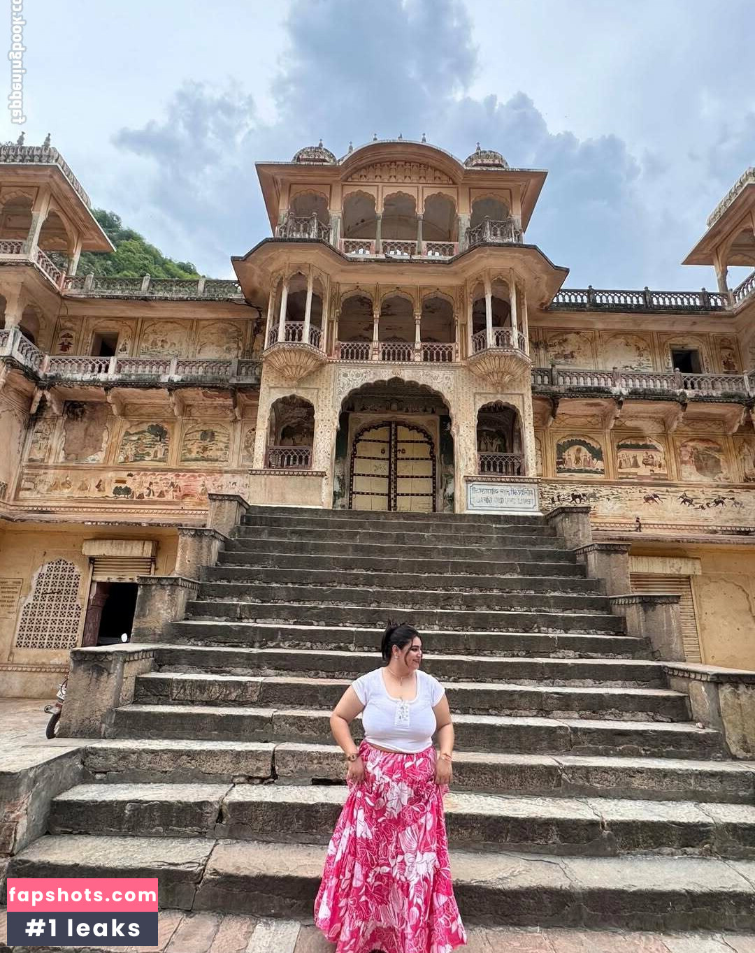 Shiwane Pandita gallery photo #8