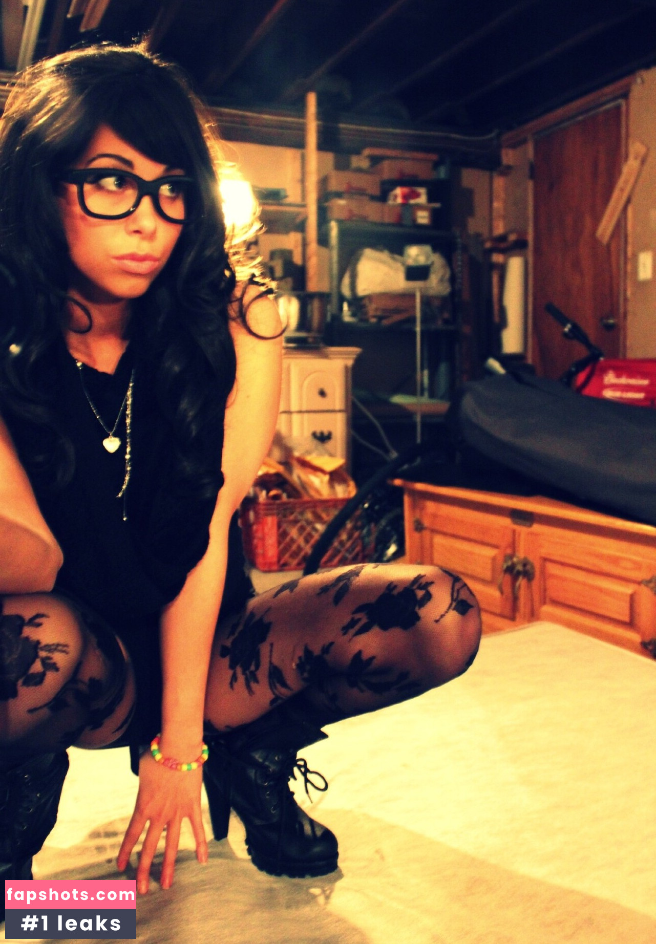 Shoe0nhead gallery photo #15