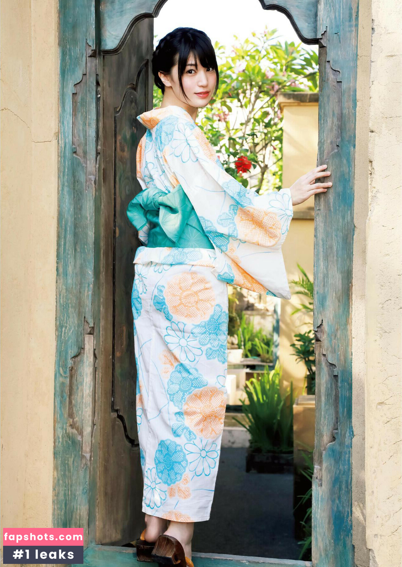 Shoko Takahashi gallery photo #14