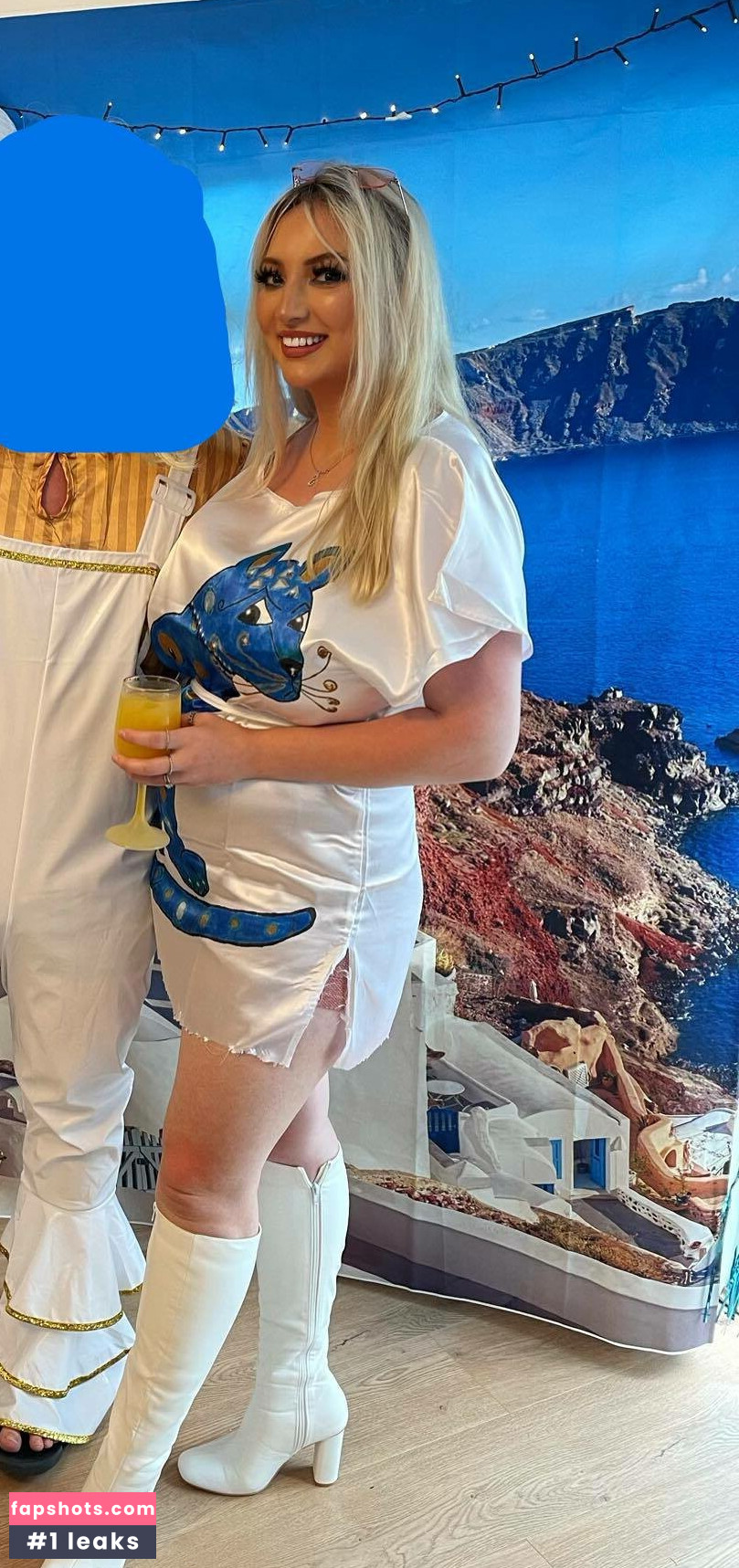 Shona Colson gallery photo #18