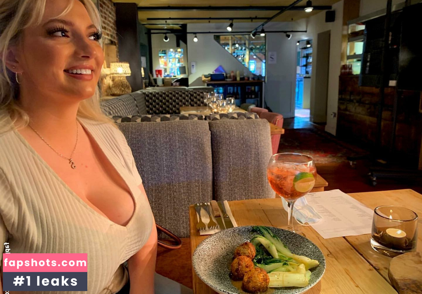 Shona Colson gallery photo #23