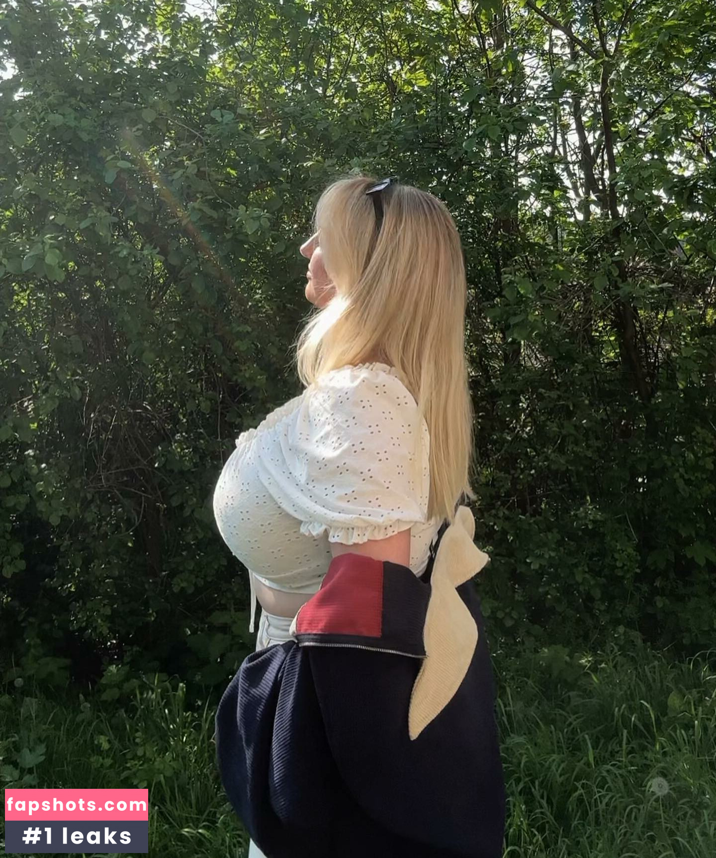 Shona Colson gallery photo #4