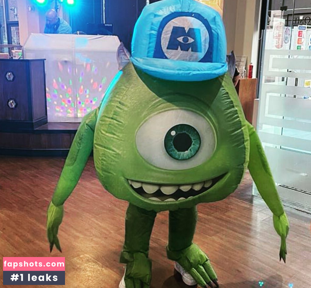 Shona Colson gallery photo #32