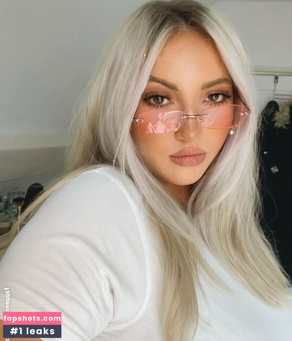 Shona Colson gallery photo #36