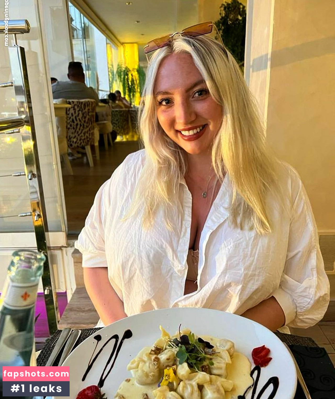 Shona Colson gallery photo #57