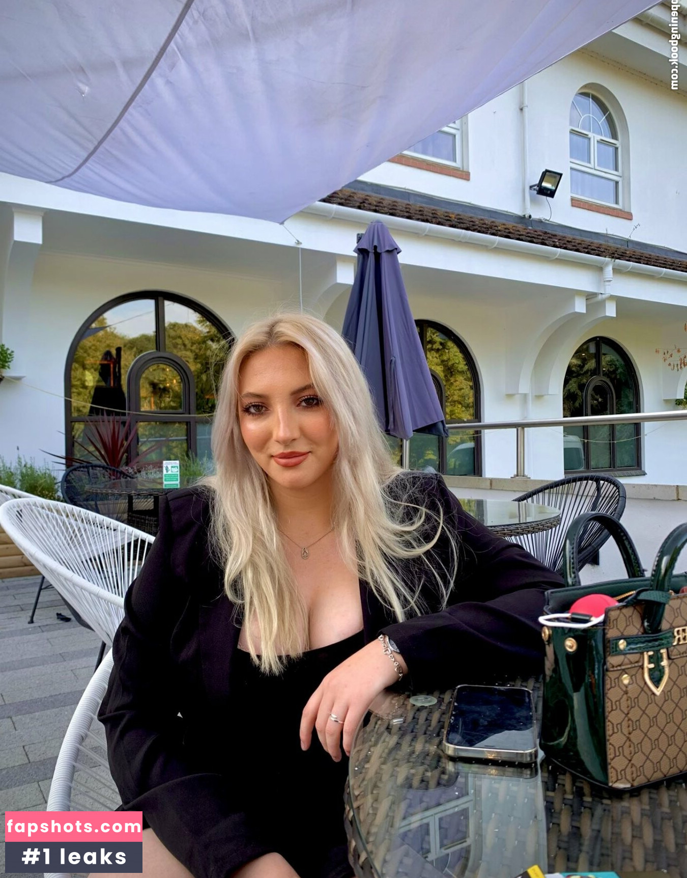 Shona Colson gallery photo #9