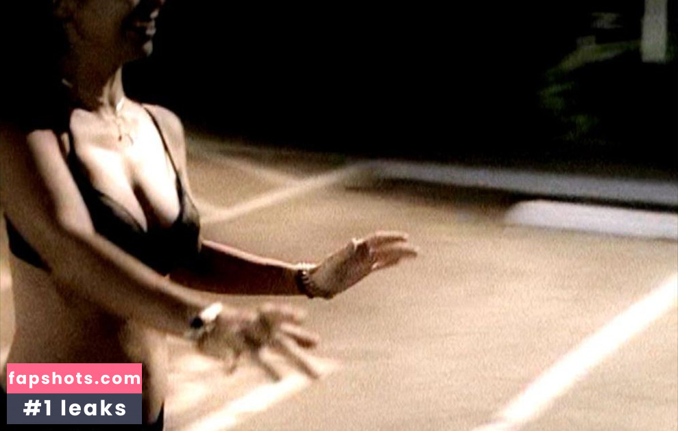 Shonda Farr gallery photo #11