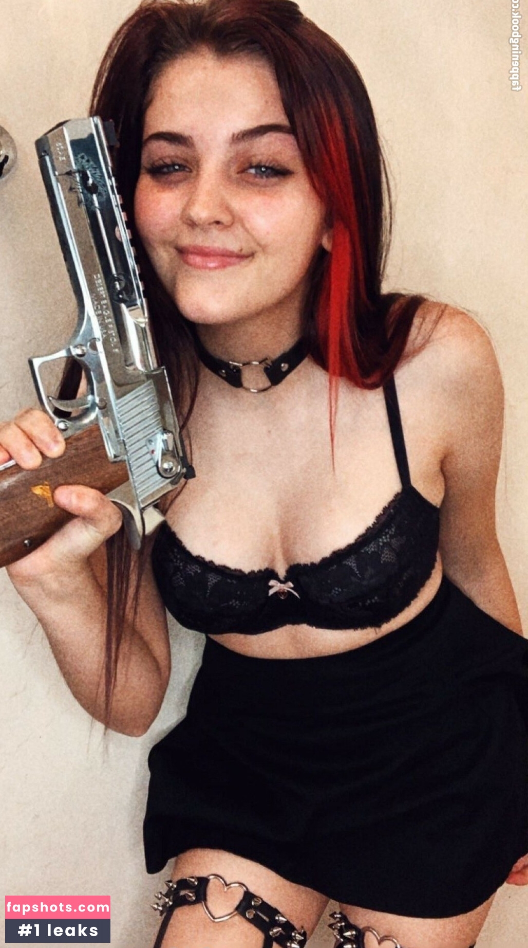 Shooter_danyela gallery photo #17