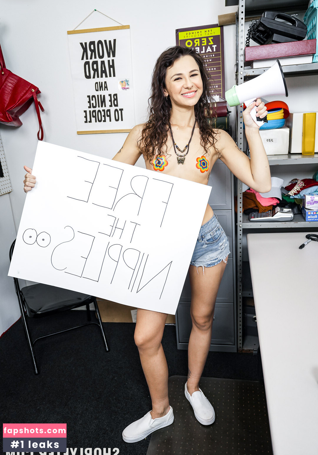 Shoplyfter | Shopylyfter Mylf gallery photo #40