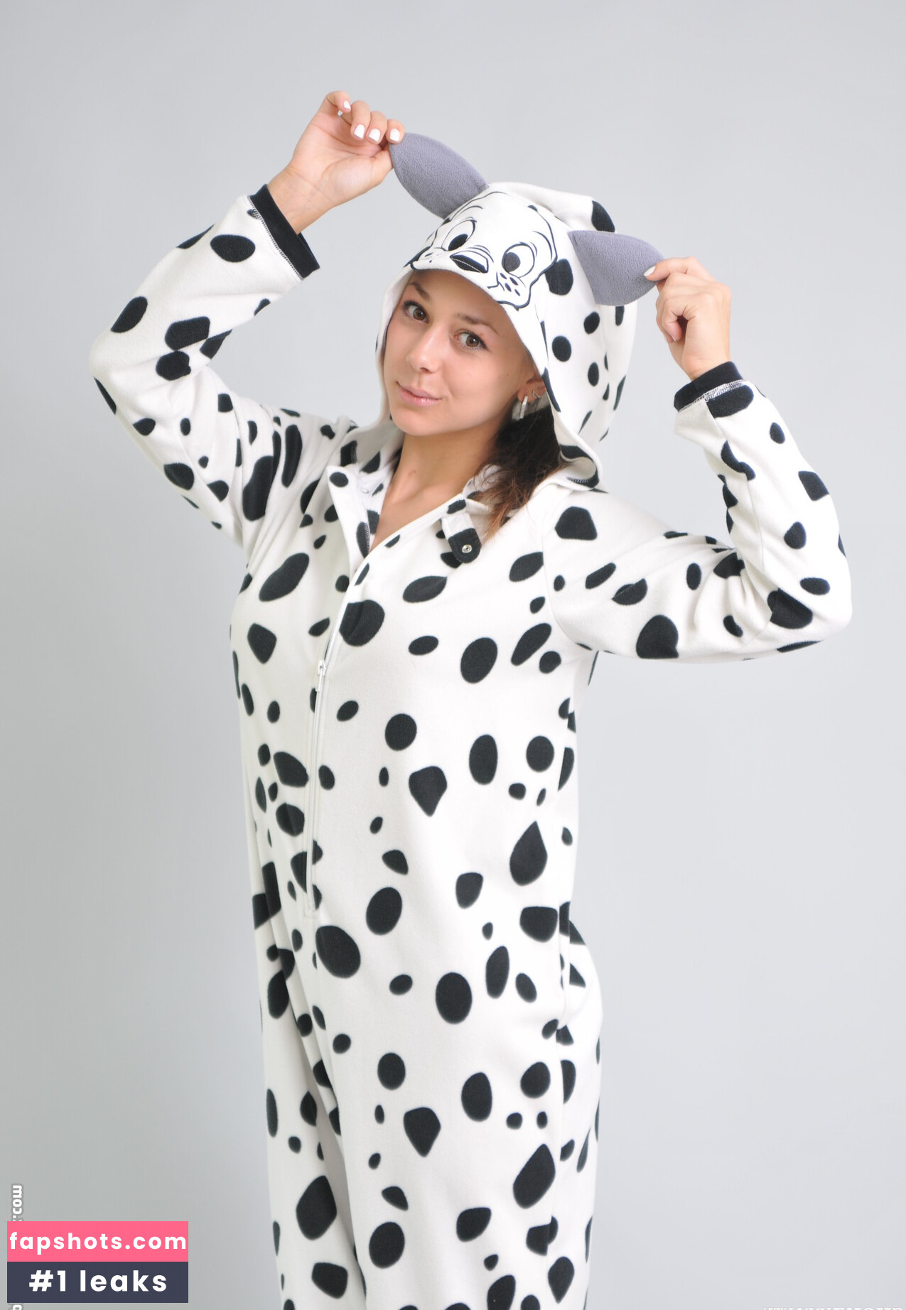 ShowyBeauty gallery photo #373