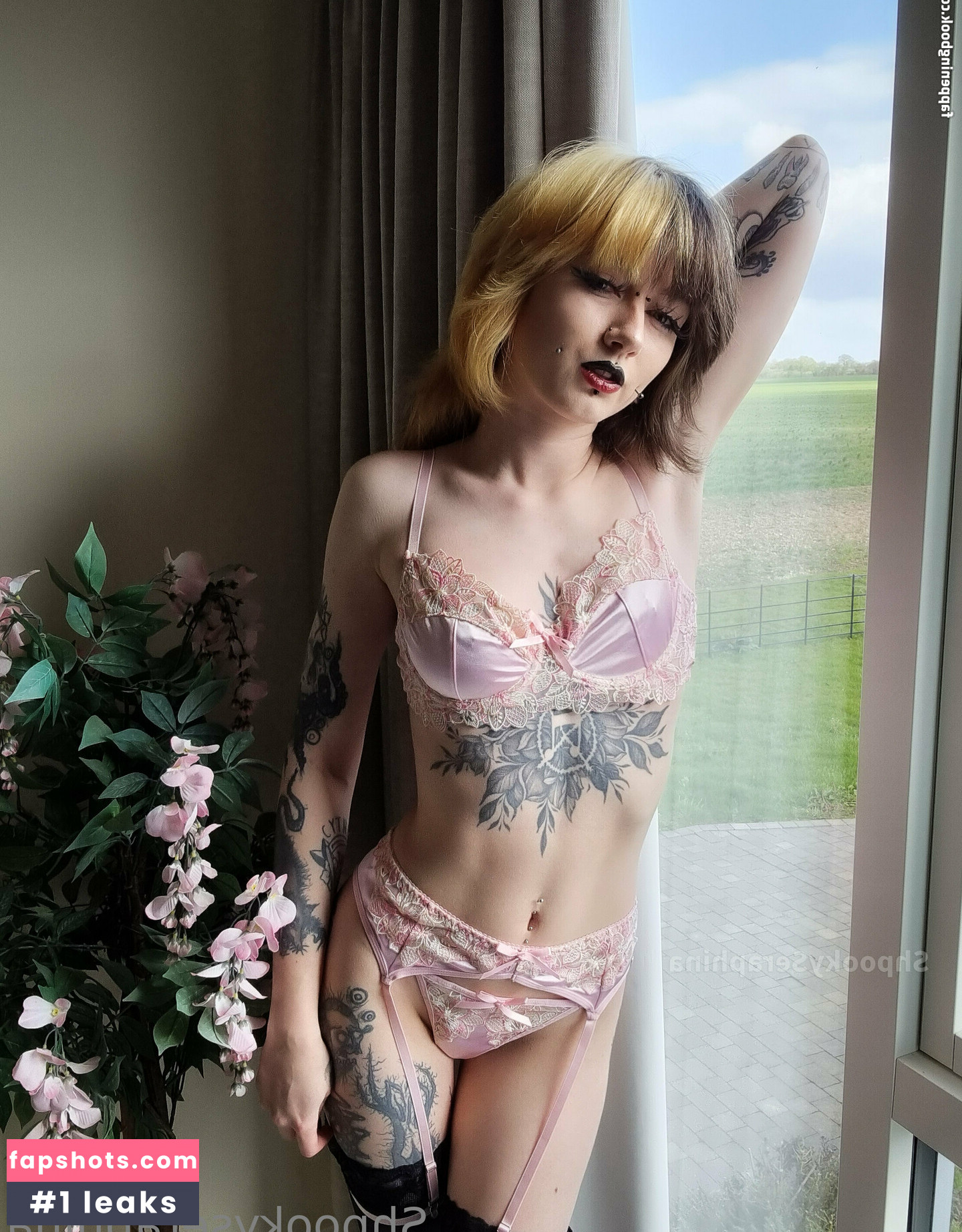 shpookyseraph gallery photo #34