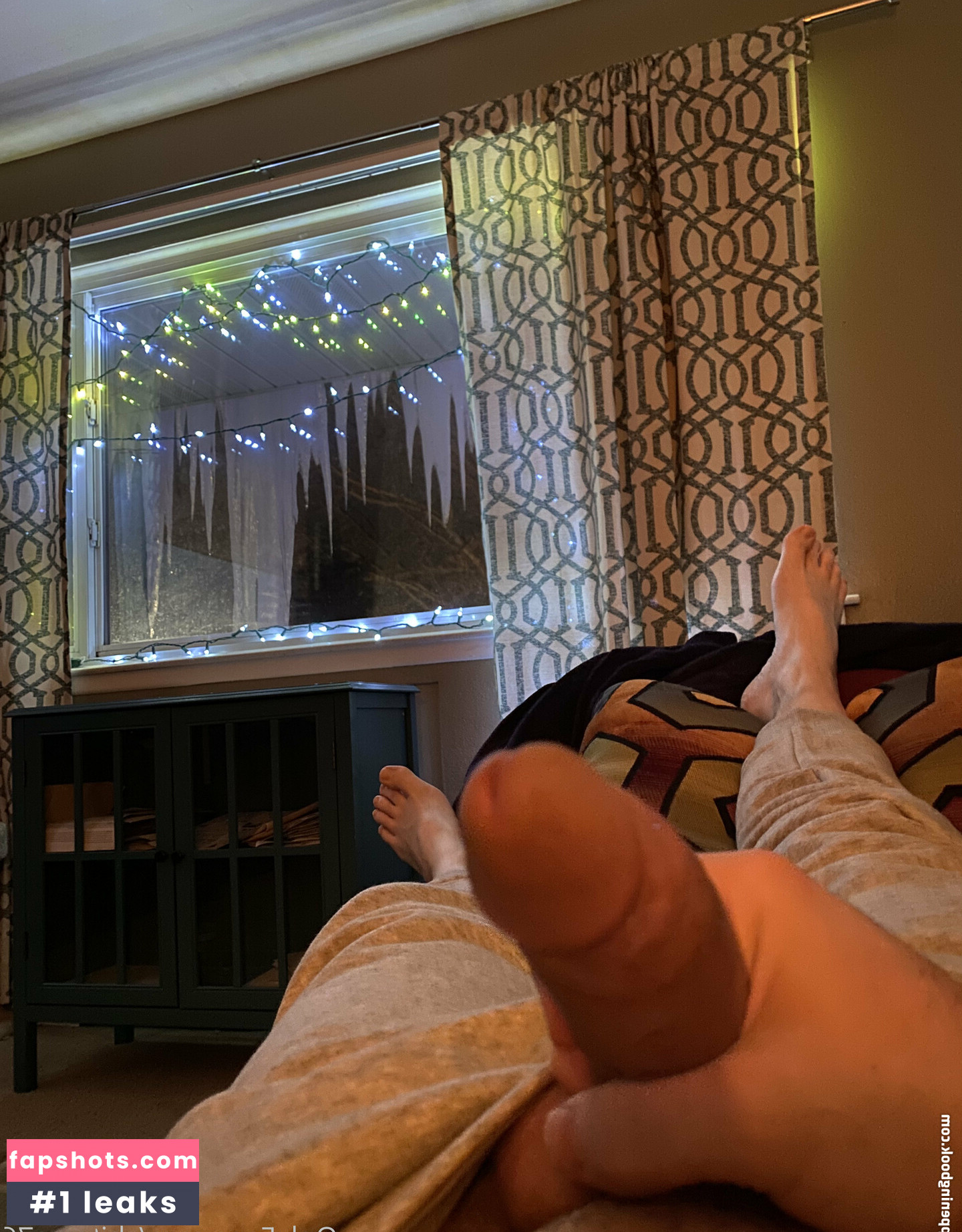 shy_town76 gallery photo #2