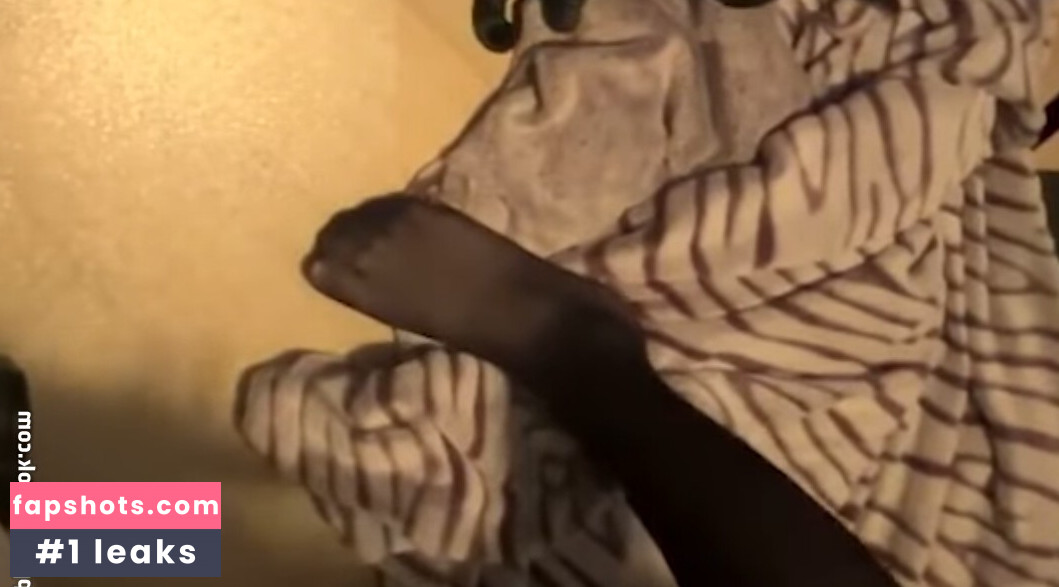 Shylily Nude Leaks OnlyFans Photos #4 - LeakJerk