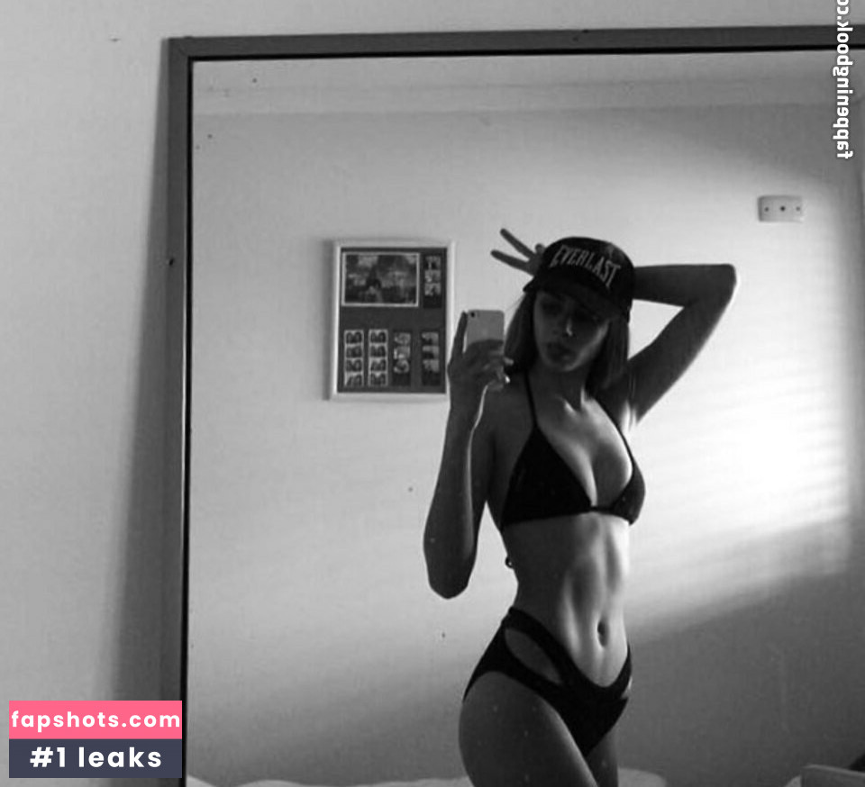 Sian Houston gallery photo #4