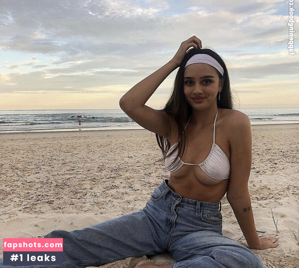 Sian Houston gallery photo #5