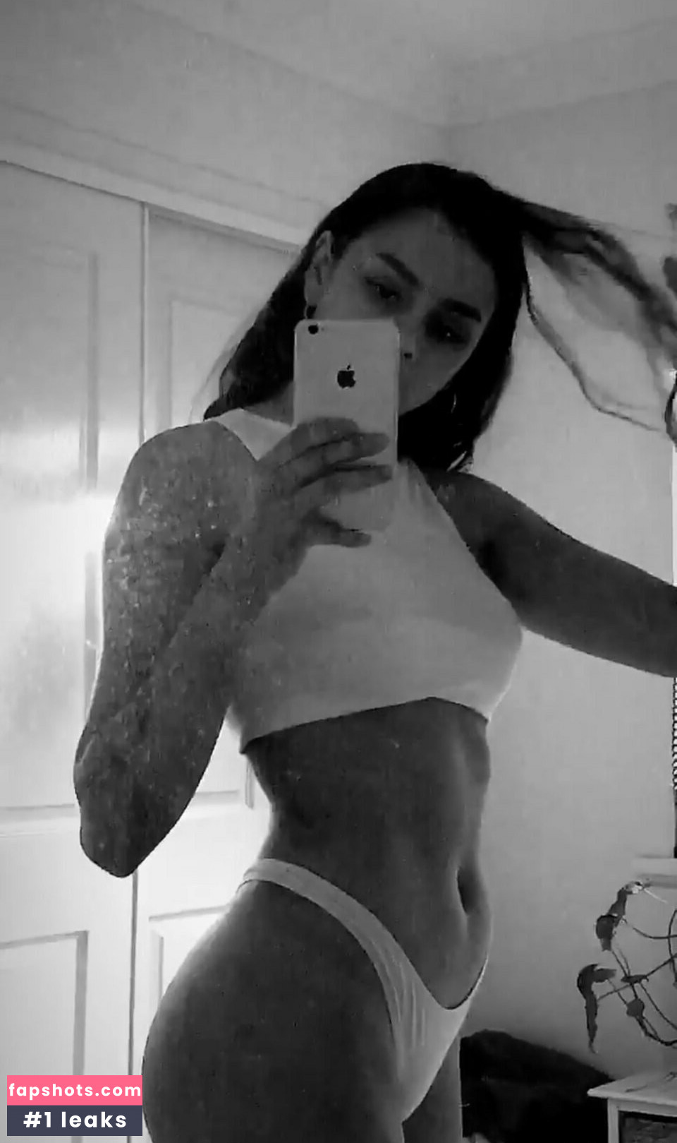 Sian Houston gallery photo #8