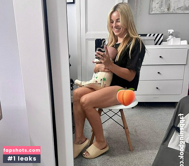 Sian Welby gallery photo #11