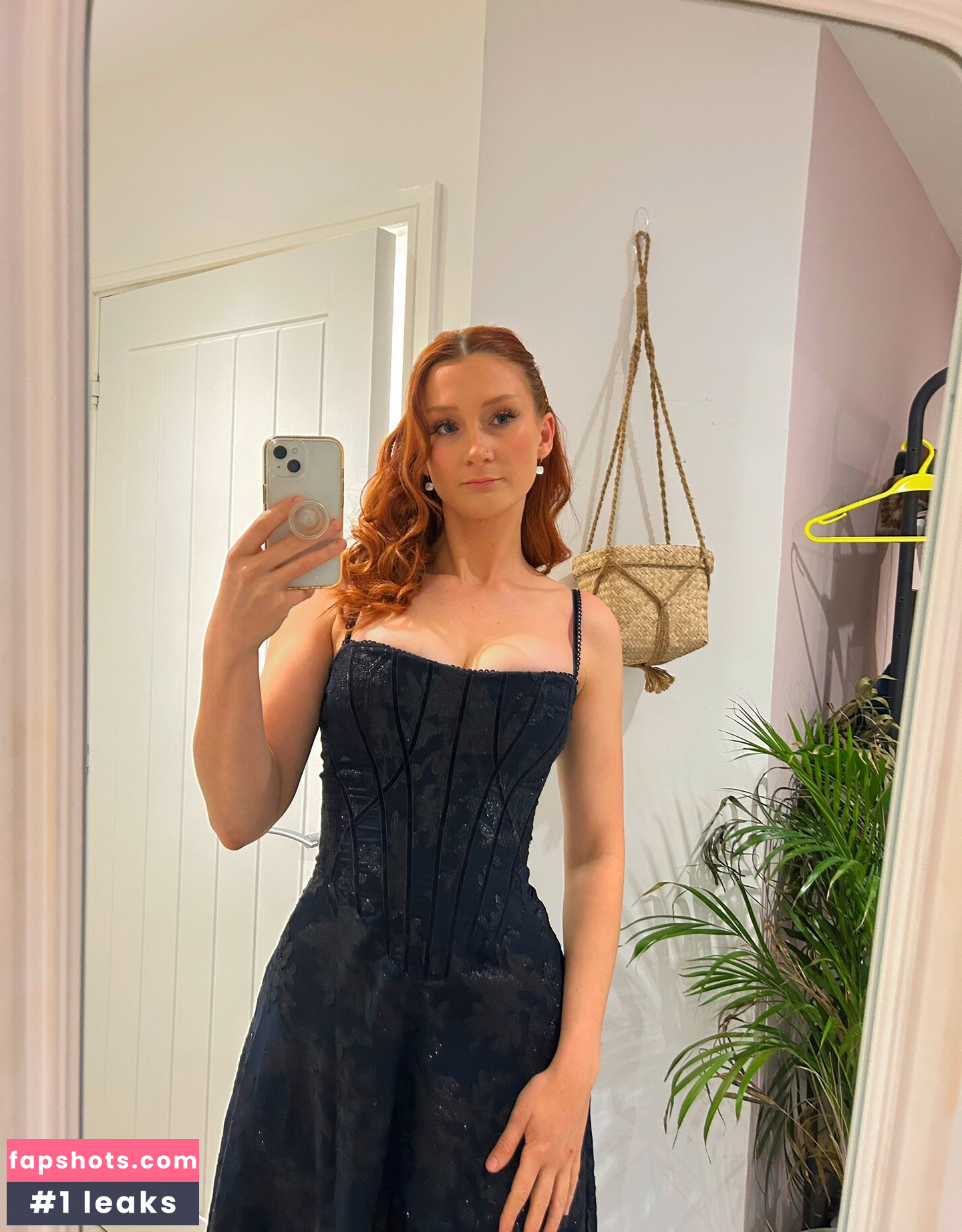 Sianalmond.cooks nude babe gallery