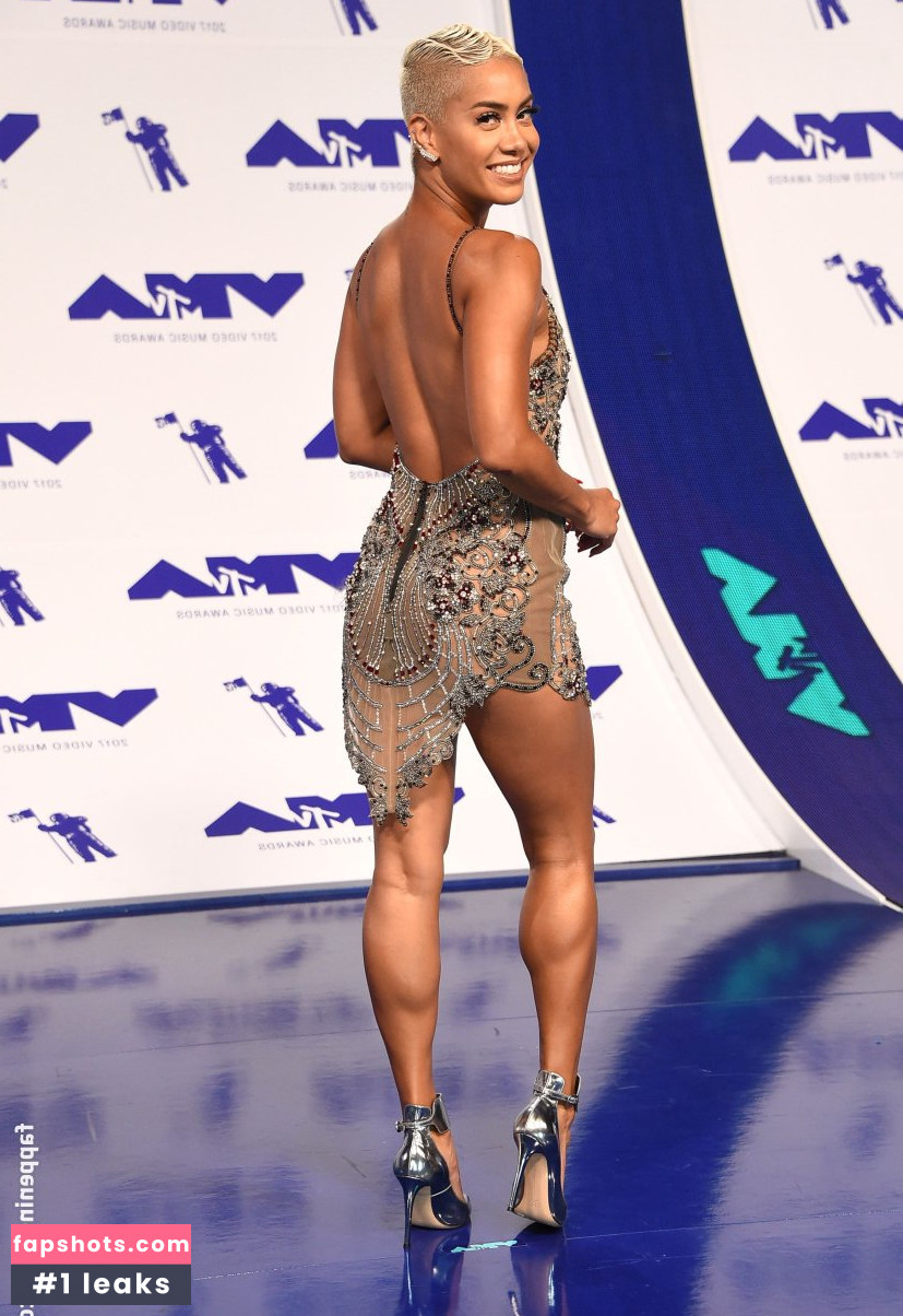 Sibley Scoles Nude Leaks OnlyFans Photos #24 - Fapshots