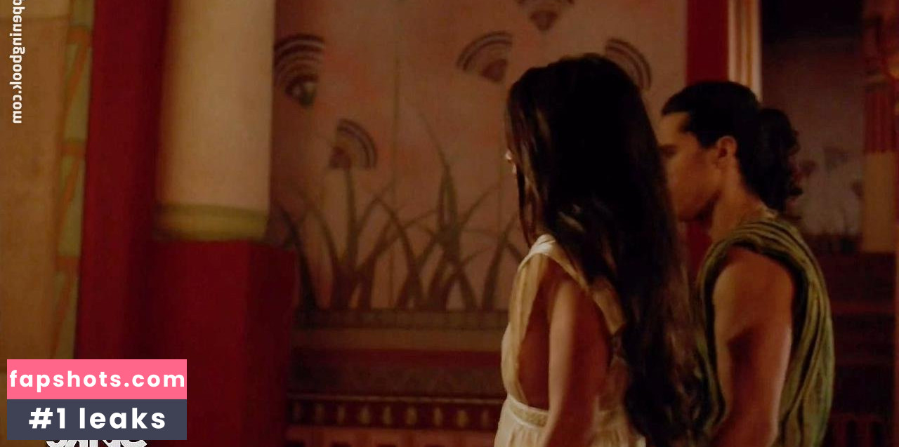 Sibylla Deen gallery photo #12