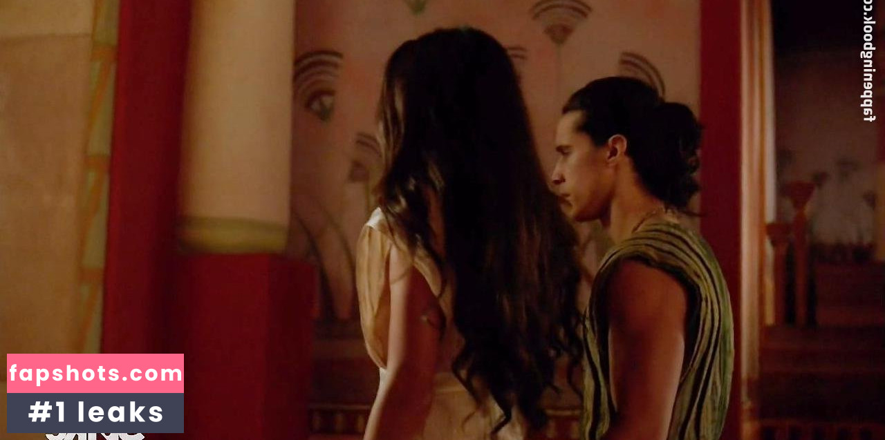 Sibylla Deen gallery photo #19