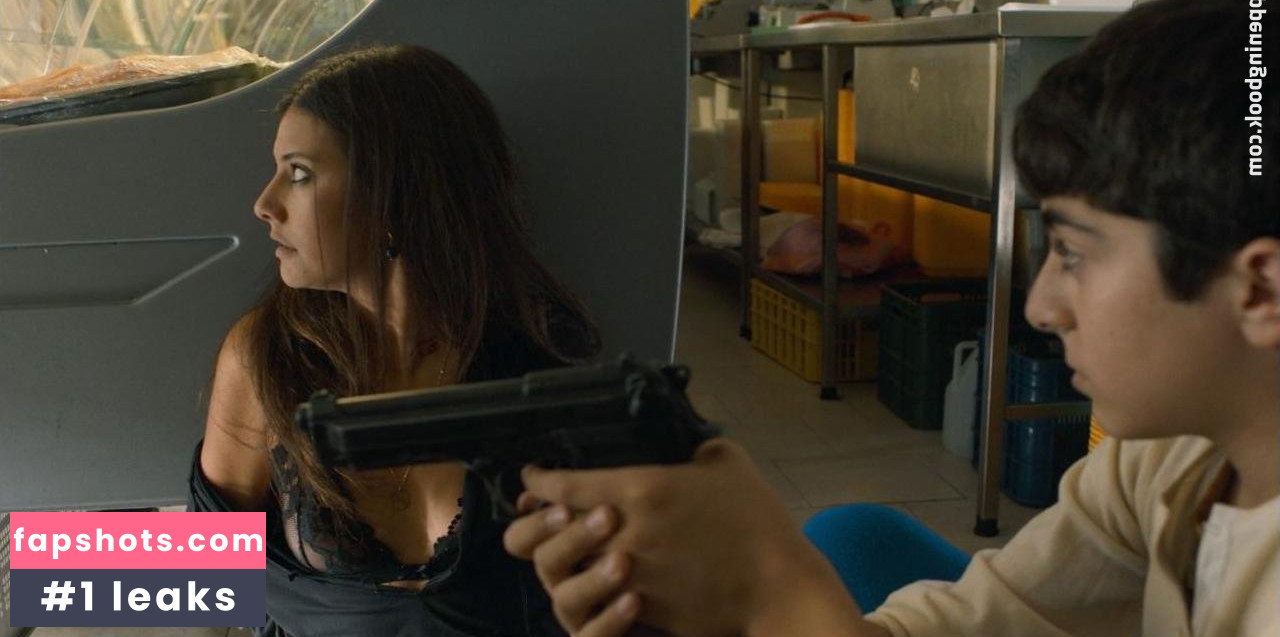 Sibylla Deen gallery photo #26