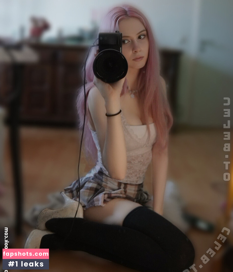 sickEmoAngel gallery photo #22