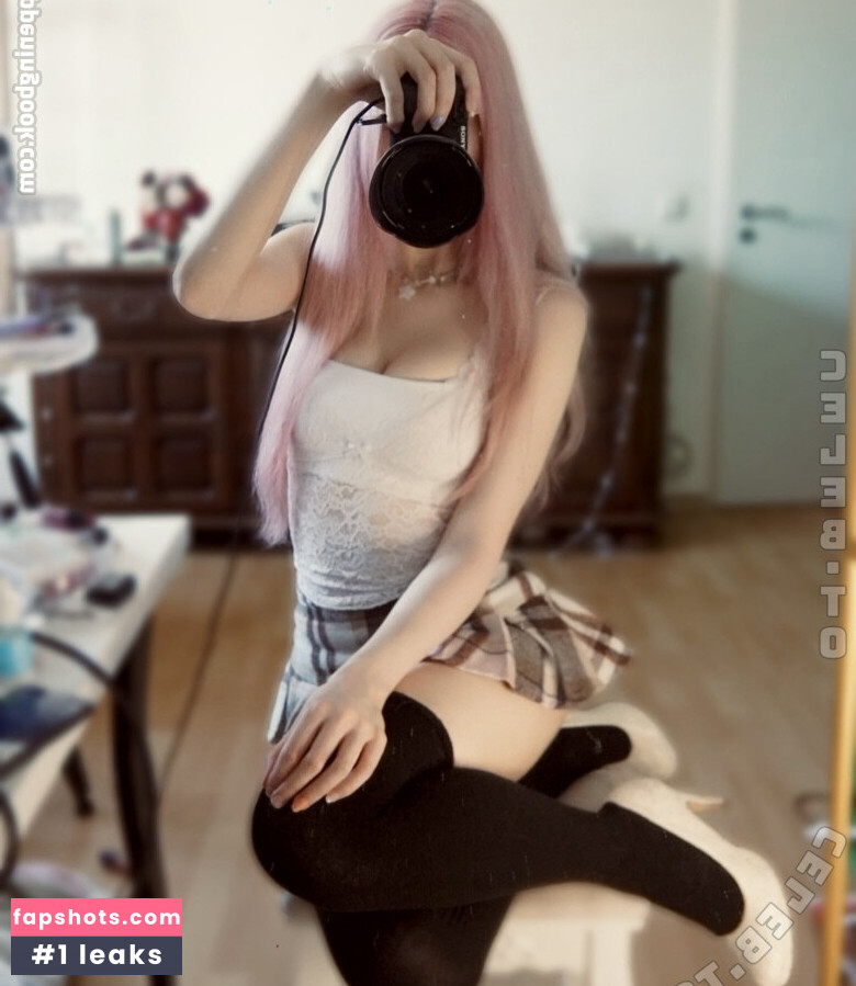 sickEmoAngel gallery photo #4