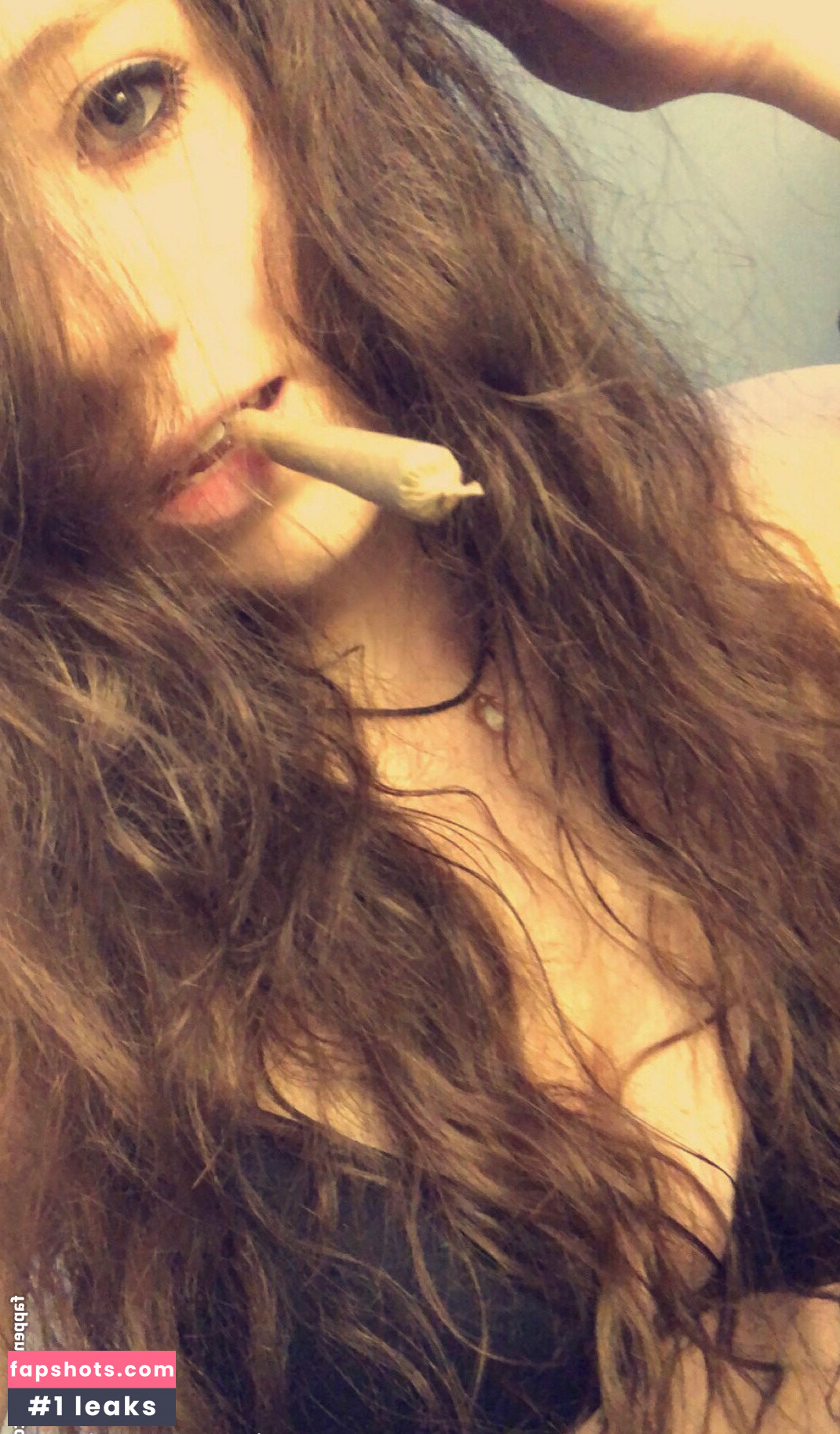 side_snick gallery photo #2