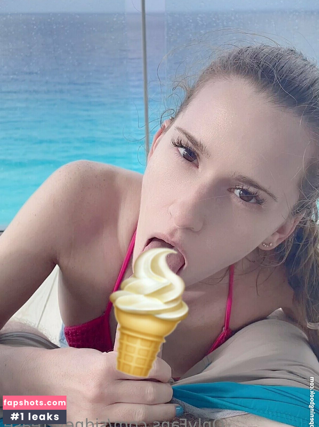 sidney_tease gallery photo #15