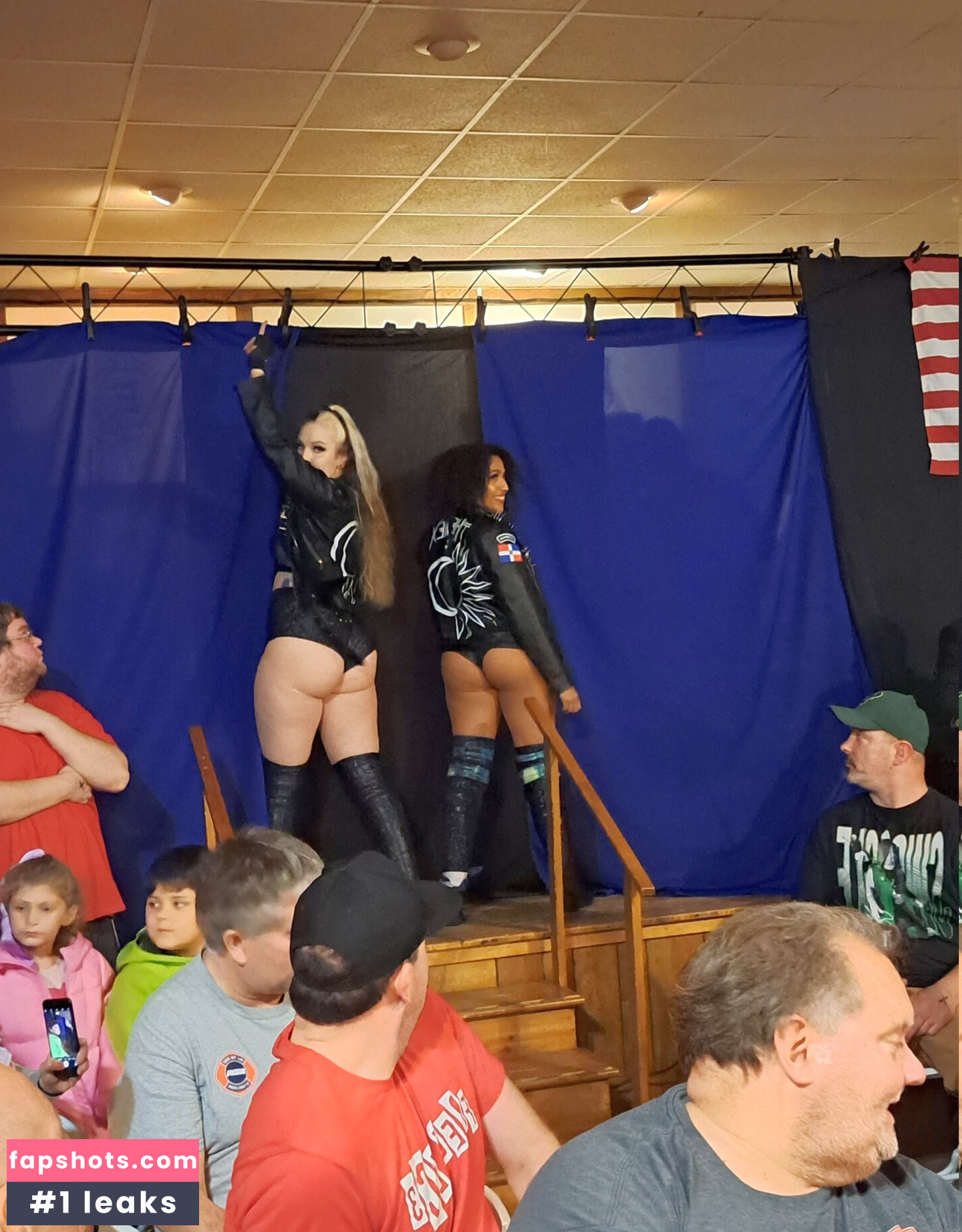 Sienna Day gallery photo #219