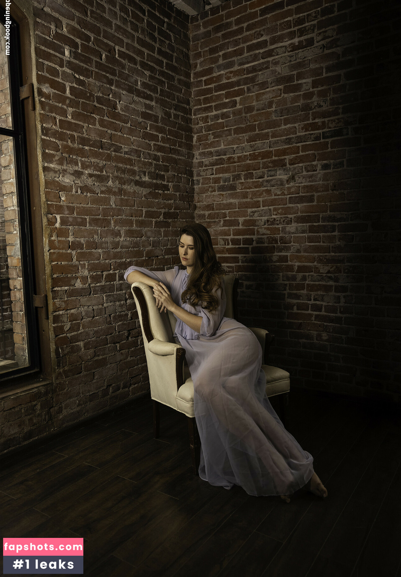 Sienna Hayes gallery photo #8