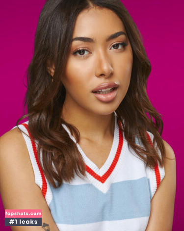 Sienna Hubert Ross nude babe gallery