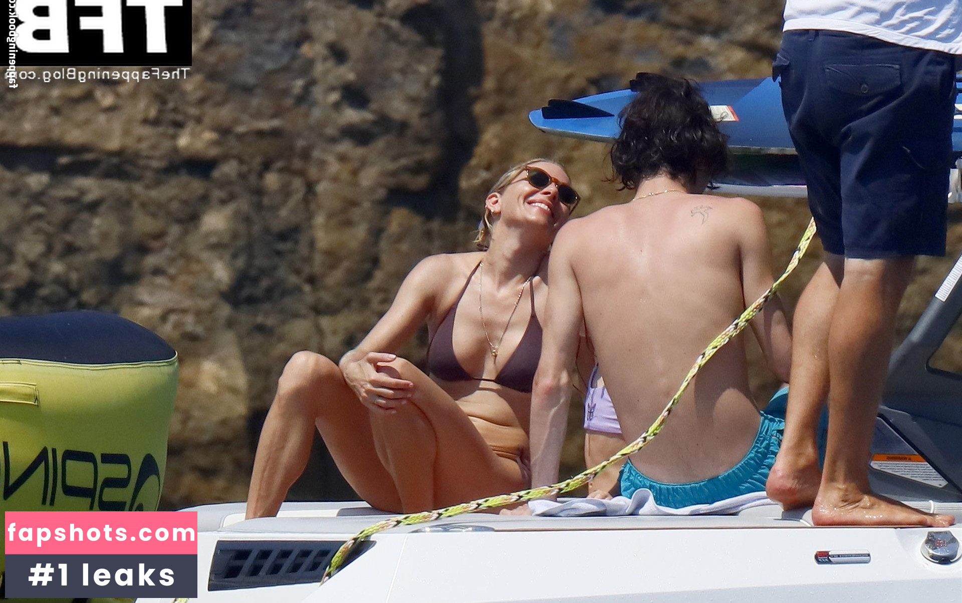 Sienna Miller gallery photo #130