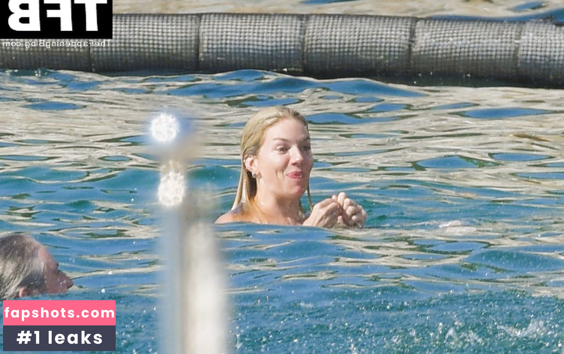 Sienna Miller gallery photo #148