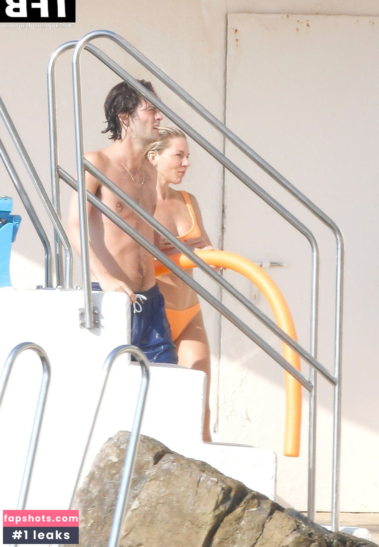 Sienna Miller gallery photo #168