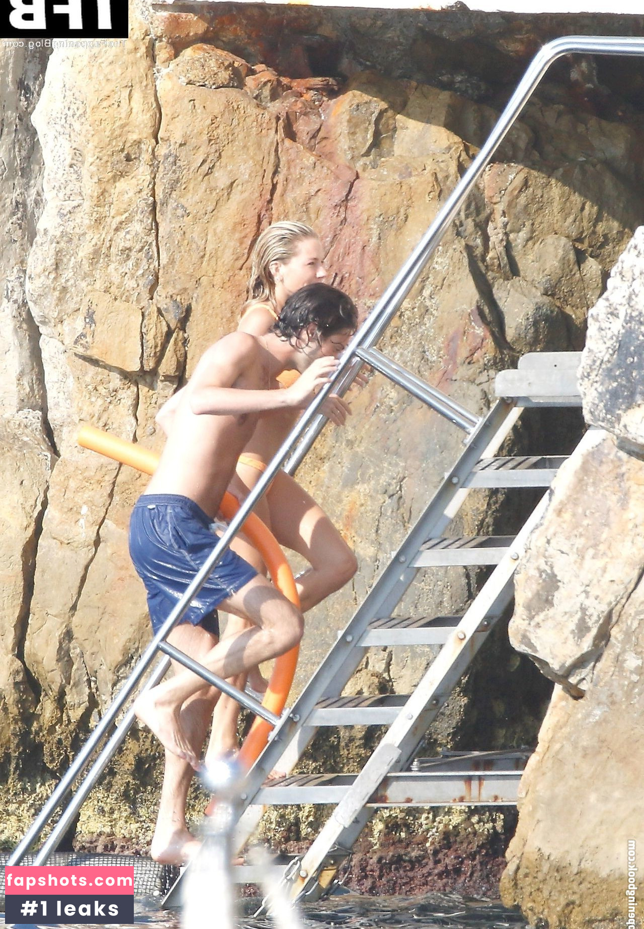 Sienna Miller gallery photo #169