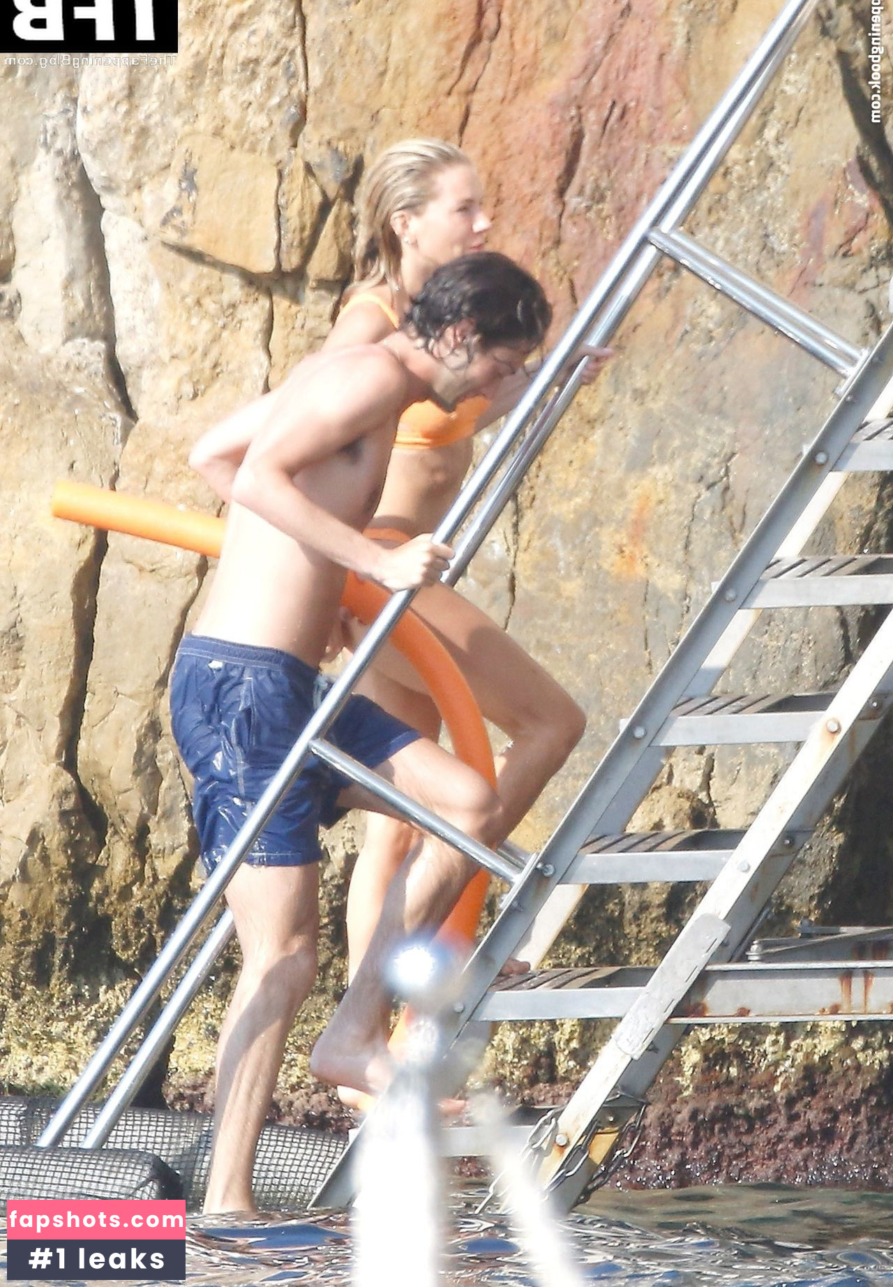 Sienna Miller gallery photo #171