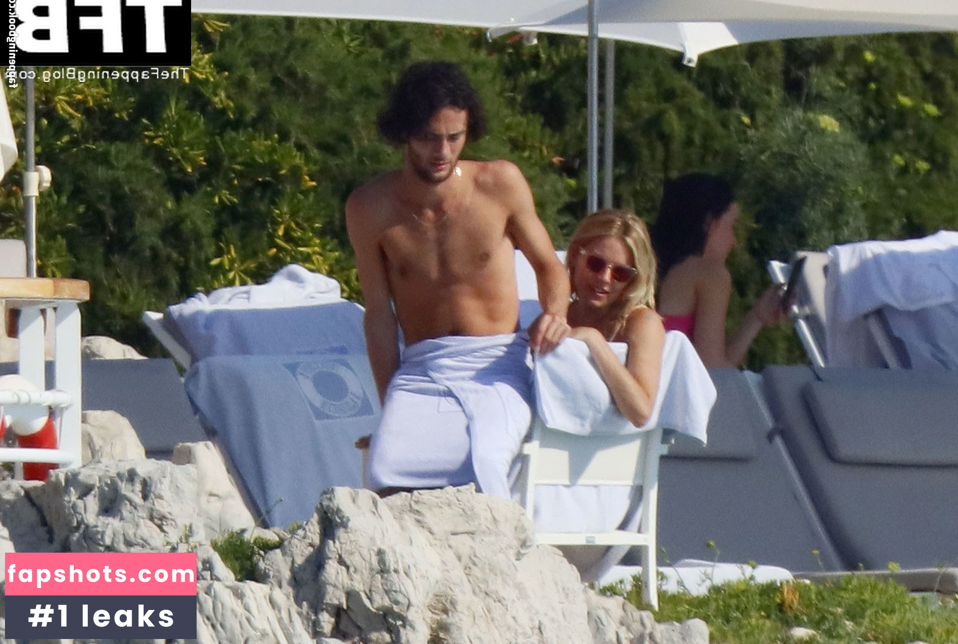 Sienna Miller gallery photo #179