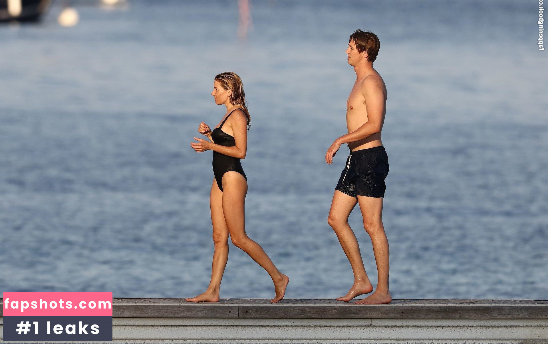 Sienna Miller gallery photo #282