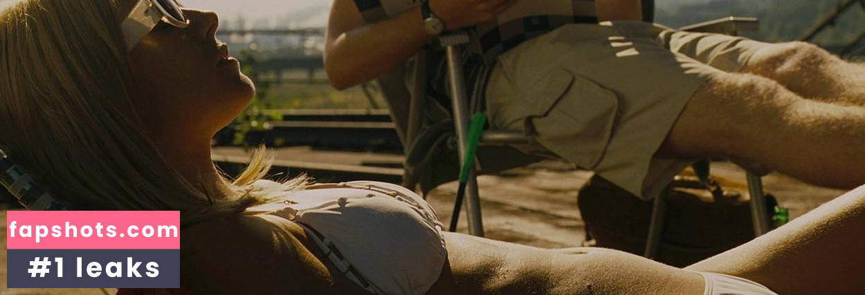 Sienna Miller gallery photo #303