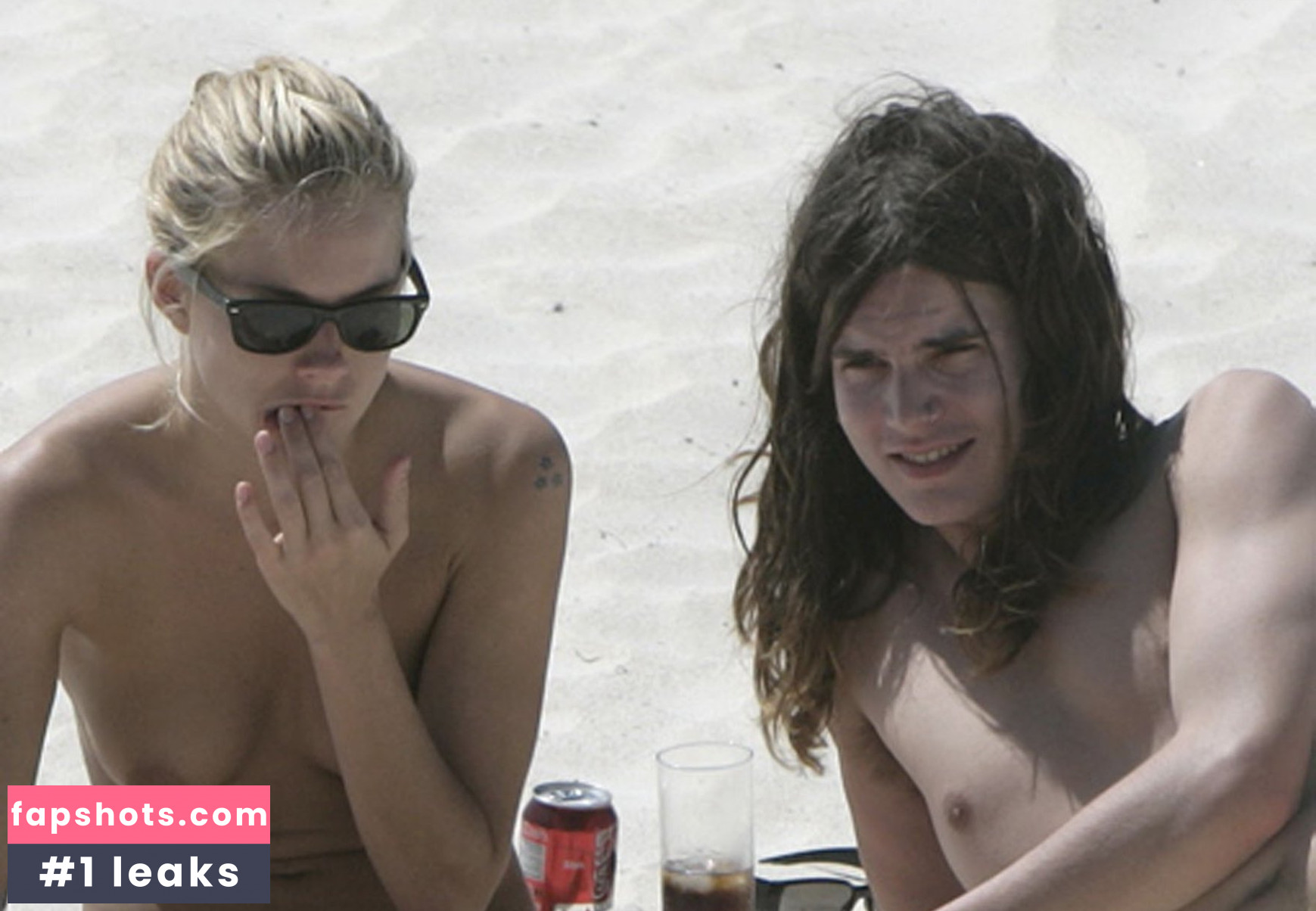 Sienna Miller gallery photo #335