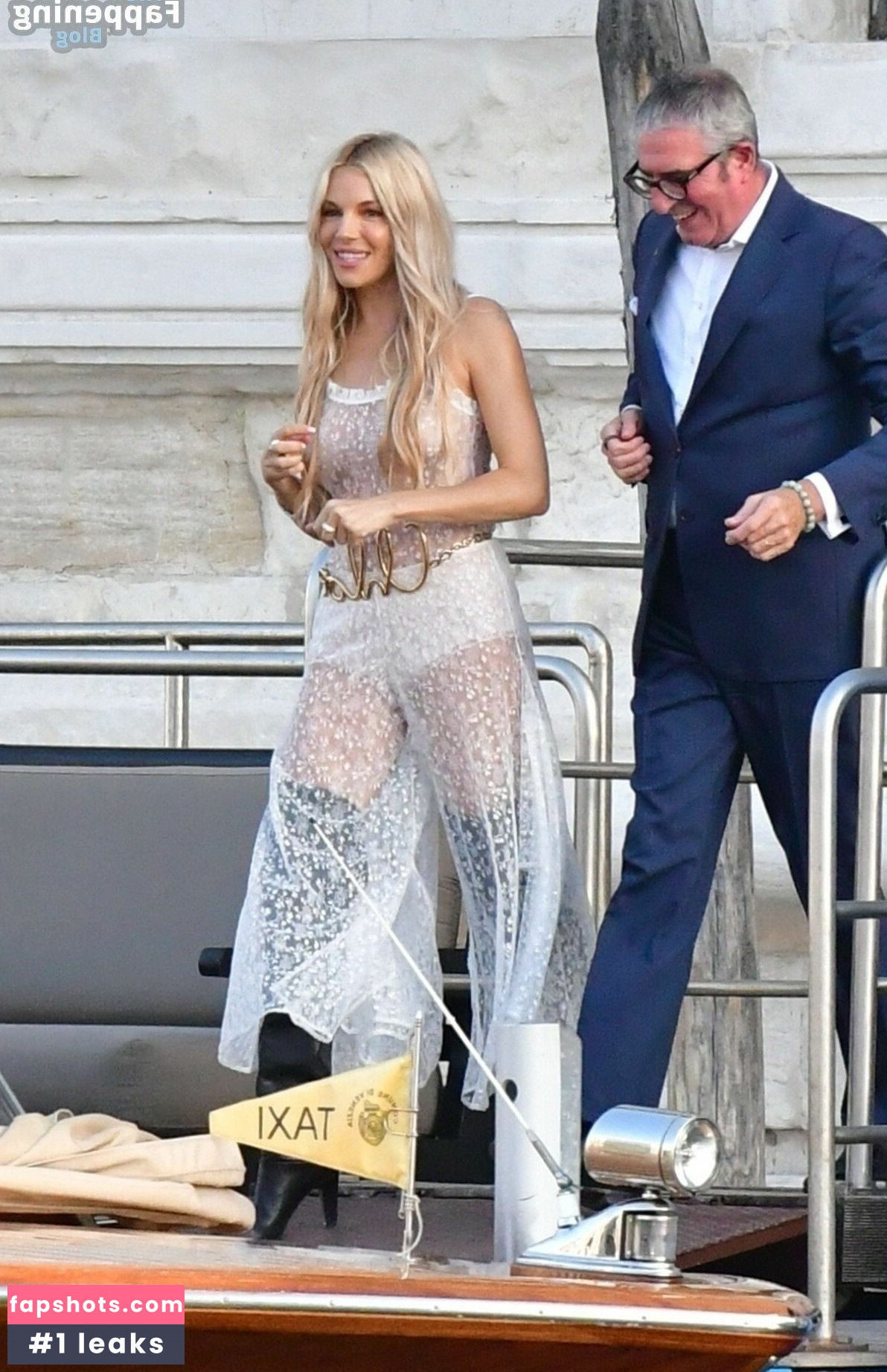 Sienna Miller gallery photo #35