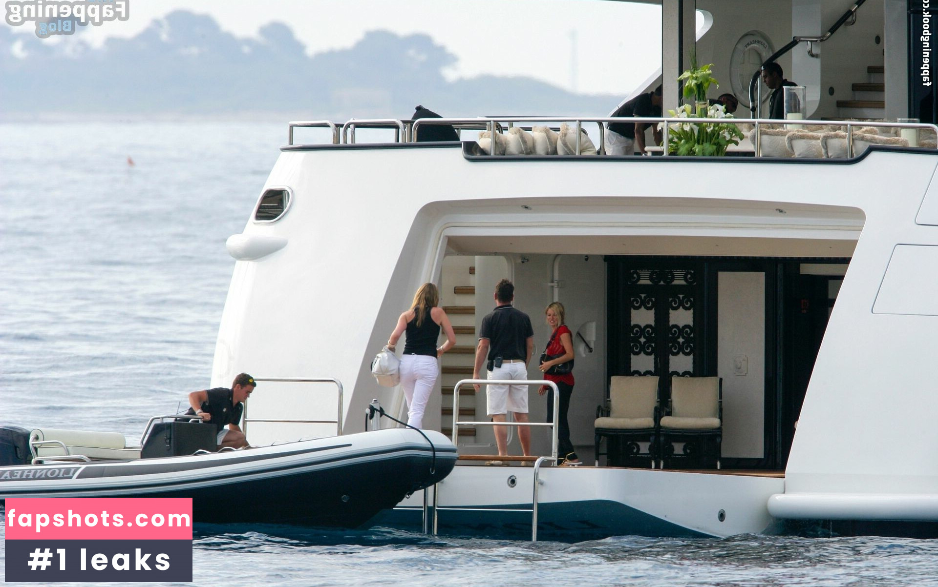 Sienna Miller gallery photo #64