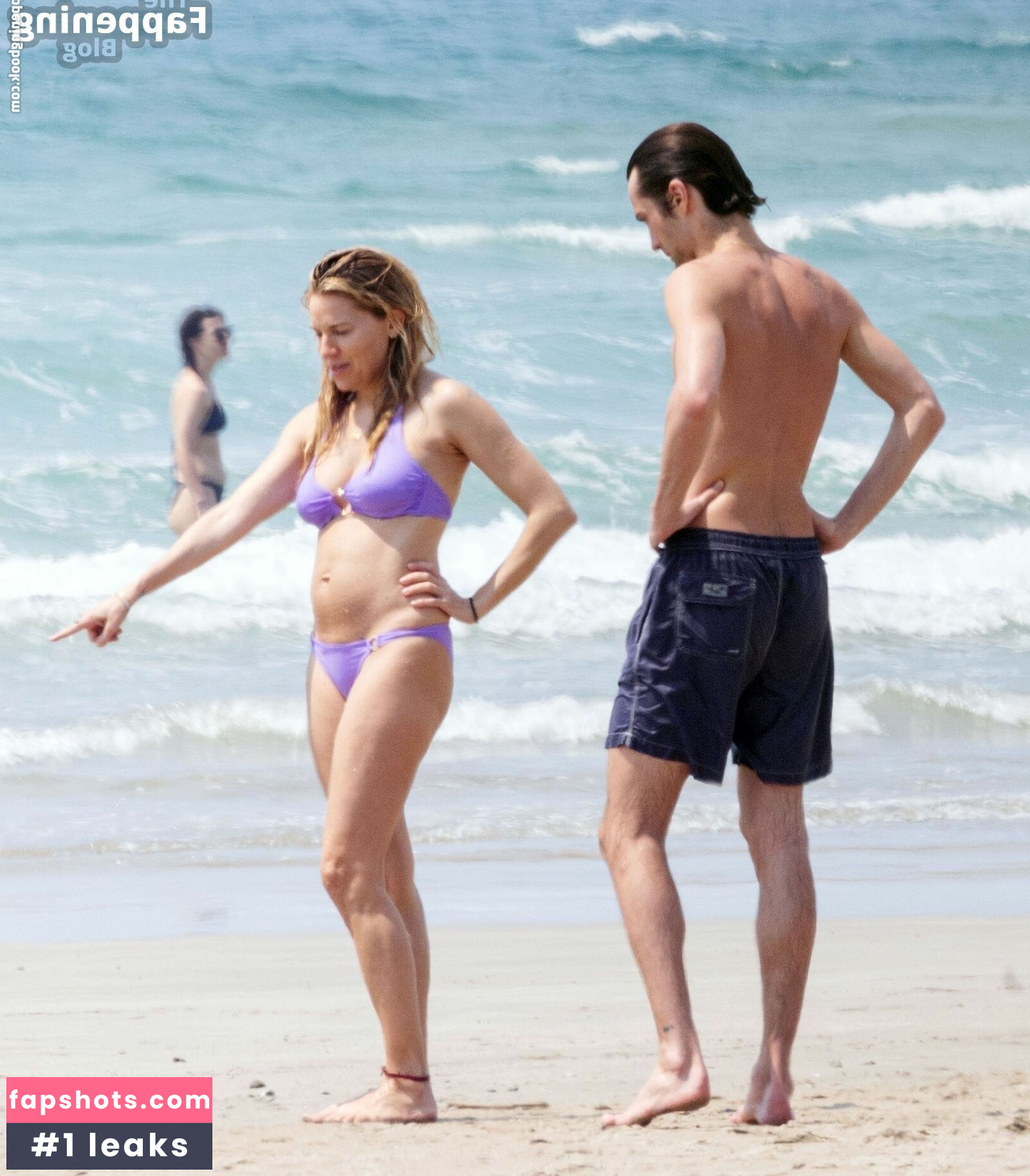 Sienna Miller gallery photo #84