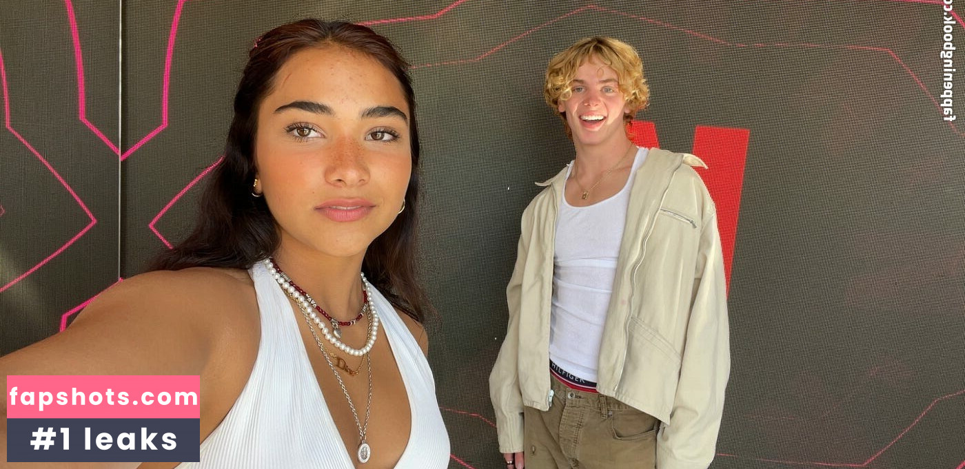 siennamaegomez gallery photo #16