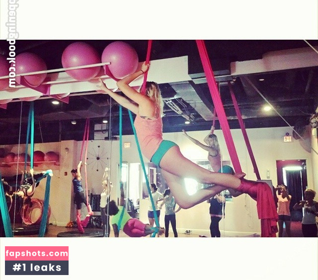 Sieren_ Pole gallery photo #15