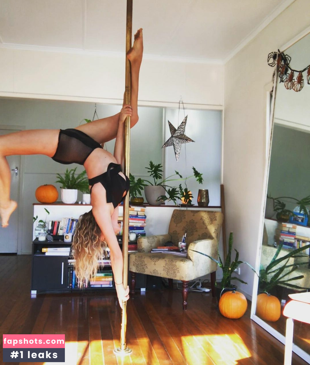 Sieren_ Pole gallery photo #19